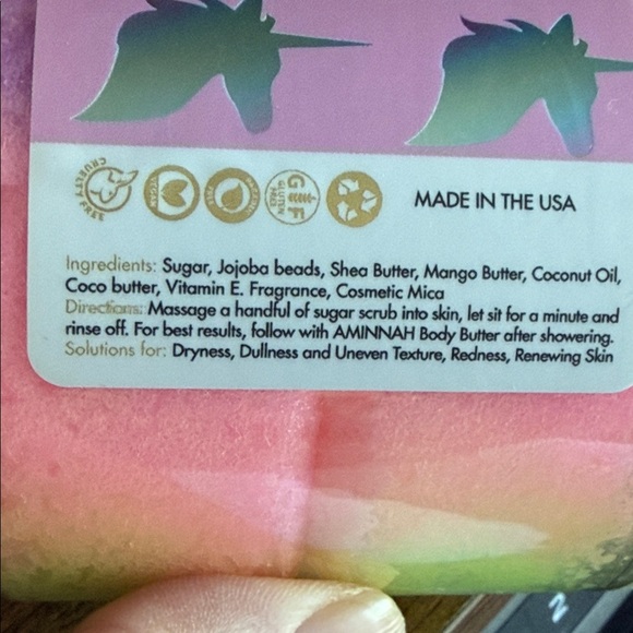 AMINNAH Unicorn Dreams Sugar Scrub, Body Butter, Lip Scrub & Lip Plumping Mask - Picture 3 of 10